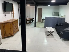 Yellow apartment, wifi, comfortable and central - Image 3