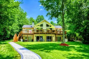 Lakefront Lake Anna Views, Dock, Beach, Firepit - Image 3