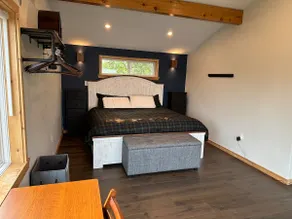 Birch Point Retreat - Image 4