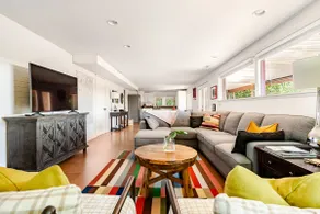 Adventure Nest Private Apartment - Image 2