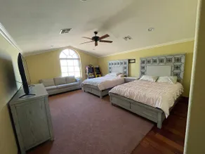 4 Acre Hillside Residence - Image 5