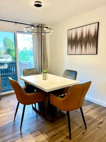 Unit A, Main Floor, Cozy Modern 3 Bed 2 Bath - Image 5