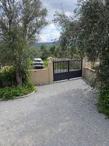 rental between sea and mountain - Image 5