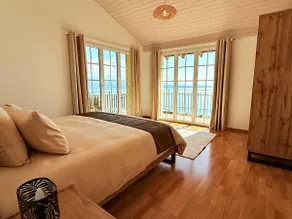 Premium Villa Lavaux - Jacuzzi & 180° Lake View - Image 5