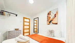 City Pulse: Stylish DownTown MTL 2BR Apt in MTL - Image 3