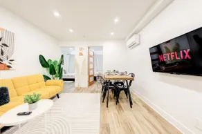 City Pulse: Stylish DownTown MTL 2BR Apt in MTL - Image 4