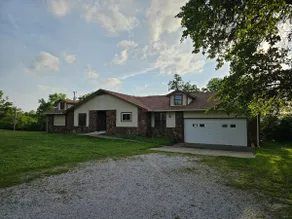 Ma's House - Image 2