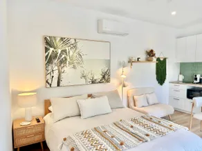 Beachside Villa - walk to Coolum - Image 2