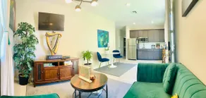 TaTa Darling Luxury Wine Country Retreat Near Lake - Image 3