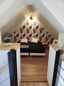 Quiet, spacious and bright outbuilding - Image 5