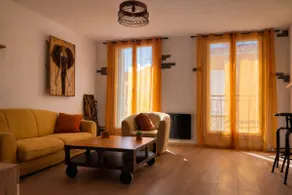 50 m² apartment in the medieval center for 1 to 3 people - Image 3