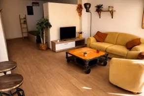 50 m² apartment in the medieval center for 1 to 3 people - Image 2