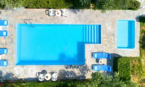 Plaisir Beachside Apts - Image 2