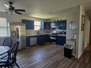 J&E Hideaway - Image 4