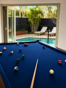 Peaceful tropical retreat with pool, mineral spa & Games room - Image 5