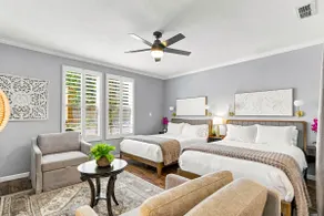 Brownstone - Boutique Stays for Business & Leisure - Image 4