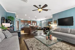 Brownstone - Boutique Stays for Business & Leisure - Image 2