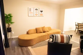 Near Ft Jackson | 20 Min to USC | Sleeps 8 - Image 4