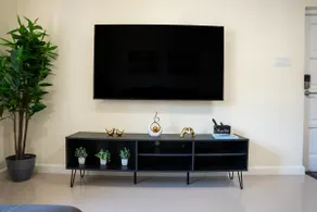 Renaissance At The View - Image 5