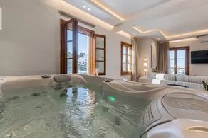Pnoe Luxe Apartment & Spa, Naxos Town - Image 2