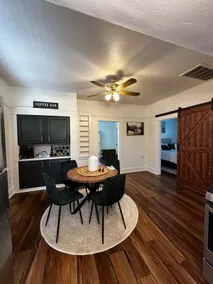 Cozy Cabin Retreat — Peaceful Escape With Comfort - Image 5
