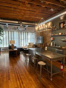 Beautiful Downtown loft - Image 2