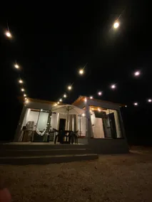Wow, a cabin - Image 4
