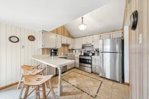 Sleeps 12, 4BR/7 Bed, POOL, FREE Shuttle, Golf - Image 2
