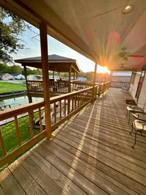 Cozy Lakefront Getaway! Bring your boat! - Image 5
