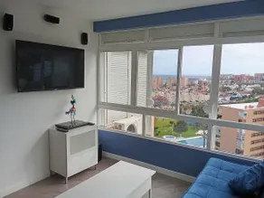 Apartamento vacacional ideal para familias con piscina y jardín | Vistas a la piscina - Image 2