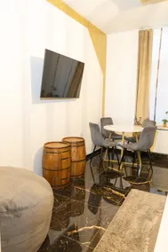 Lion Apartment 2 - Image 4
