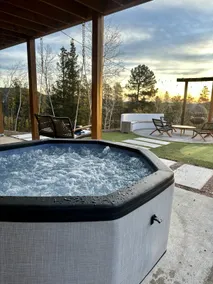 Luxury Chalet | Views, Hot Tub & Putting Green - Image 2