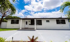 Miami Gardens: Quiet 4 BDR with a Beautiful Pool! - Image 2