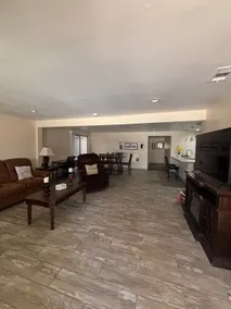 South Valley Home - Image 4