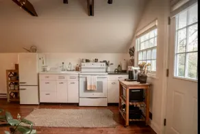 Private studio near RI University and beaches - Image 4