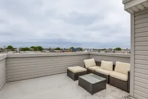 Philly Gem w/ rooftop and patio: 1 Mi Center City - Image 4