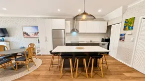Galley Cove House - Image 4