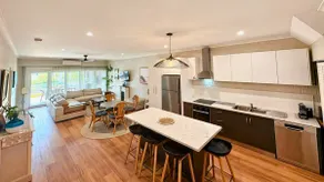Galley Cove House - Image 3