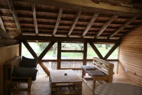 Apartment with a terrace - Image 5