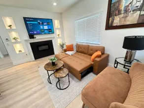 Welcome to Our Beautiful Guesthouse near Disney - Image 3
