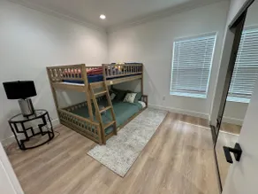 Welcome to Our Beautiful Guesthouse near Disney - Image 4