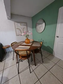 Beautiful and comfortable house near downtown - Image 4