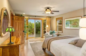 Artful Eco Retreat • Pool, Hot Tub, Sebastopol - Image 4