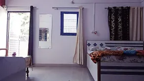 Private Studio Near Taj Airport & Railway Station - Image 2