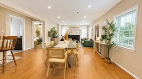 Fresh | 3 bedroom | Luxury | Center | Sunny - Image 4