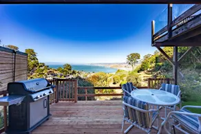 Small Home with Ocean View walk to Restaurants - Image 5