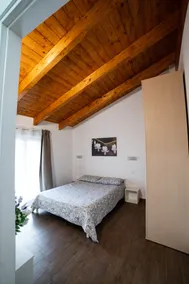 Dicentra Guest House - Image 4