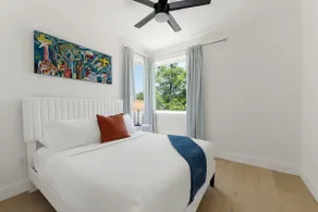 Superhost|New 4BR|Sleeps 6|Central Austin|EV|Home - Image 4