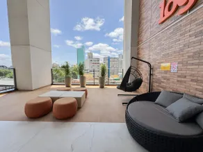 Comfort & Style in the Center - Image 2