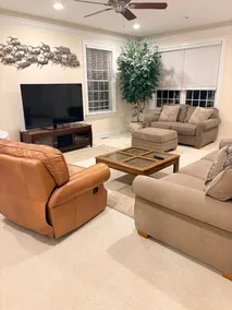 Spacious, Clean & Beautiful 2 Bdrm Private Suite - Image 2